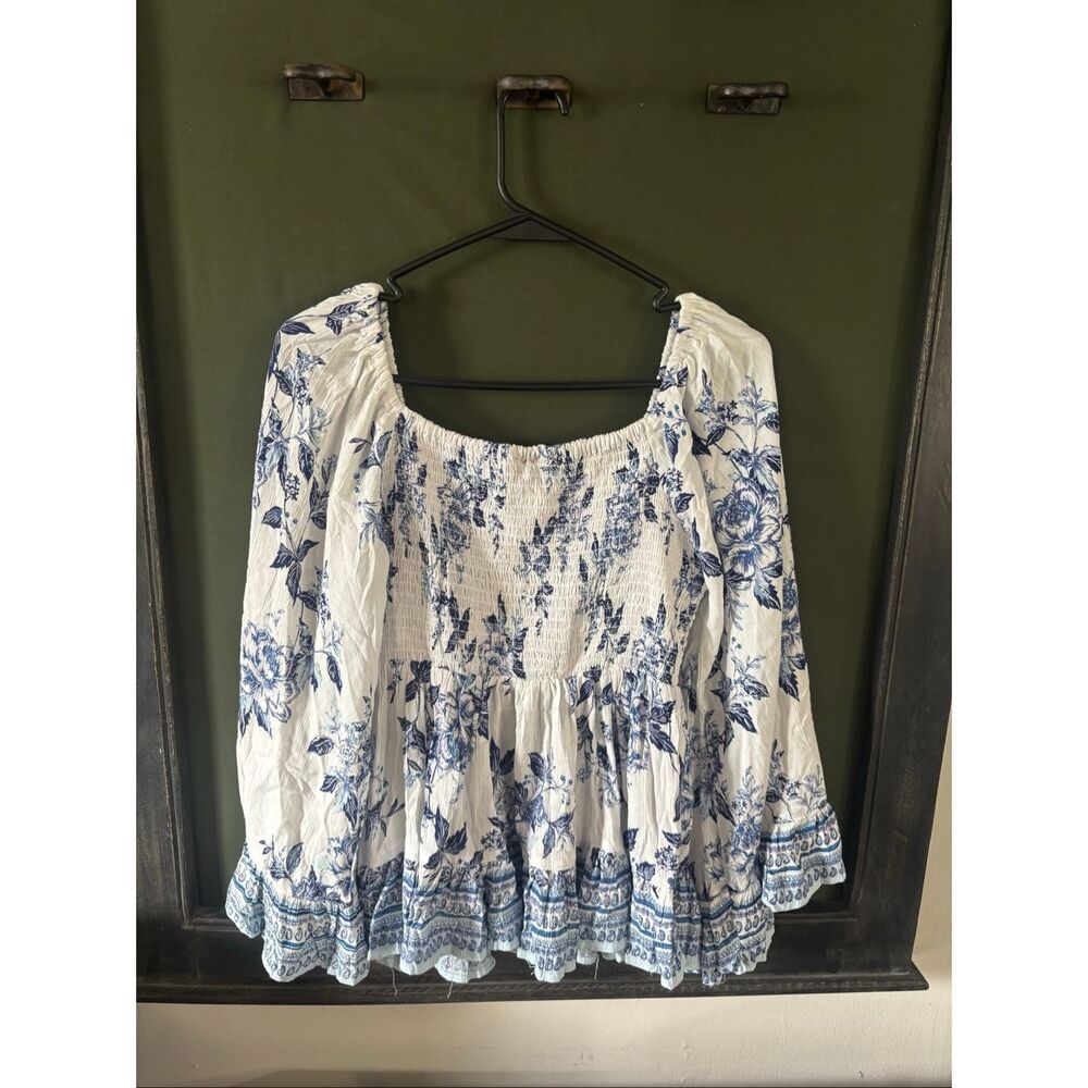 Angie White Floral Flowy Babydoll top Size Medium - Picture 3 of 4